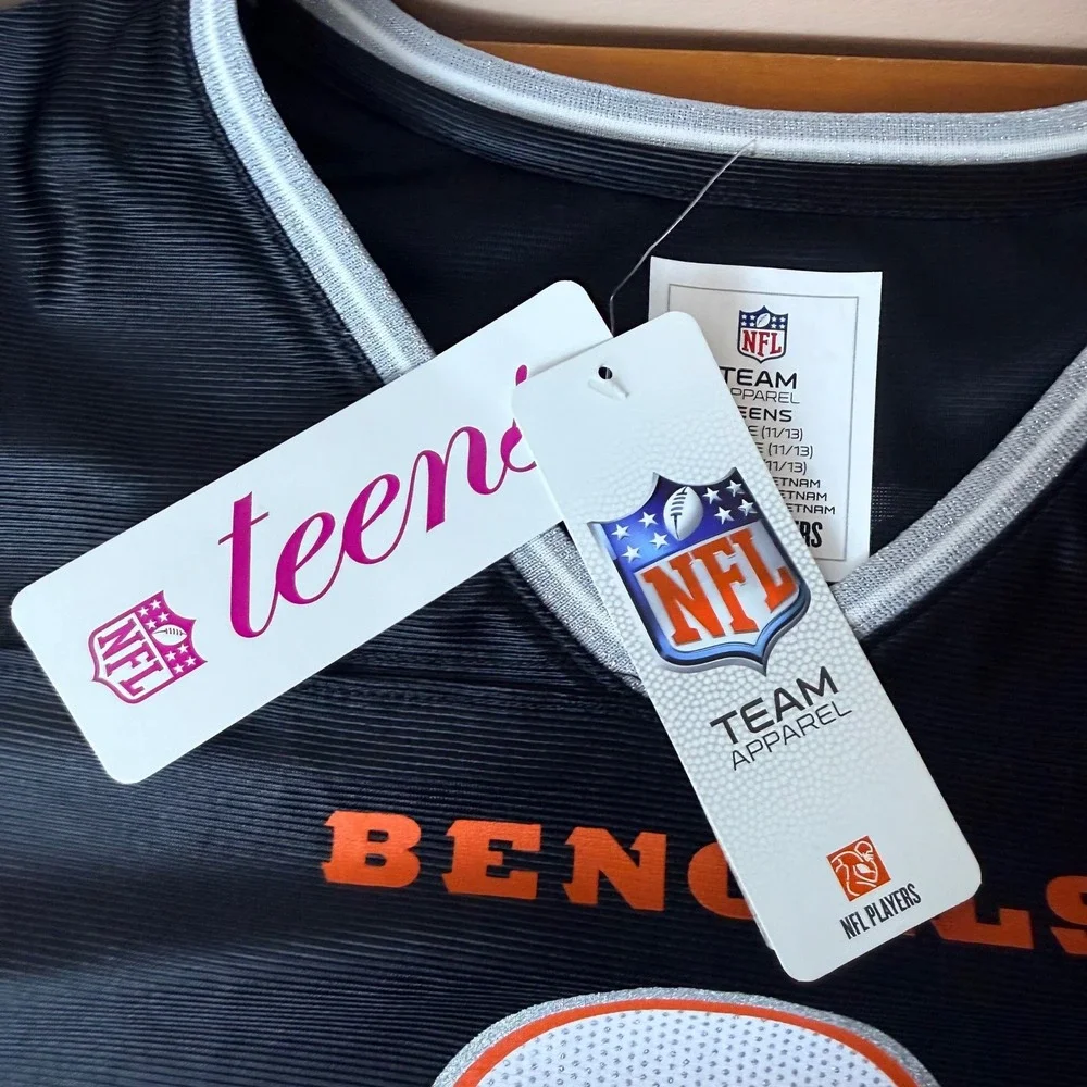 NFL Team Apparel Cincinnati Bengals Joe Burrow 9 Jersey Teens Large‎ Black NEW